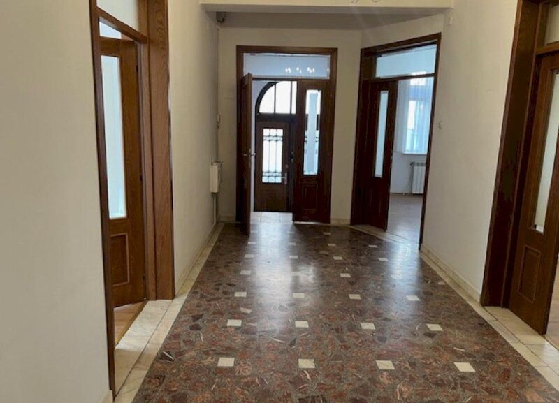 Apartament 4 camere in vila- Gara de Nord.